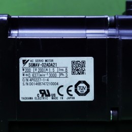 [중고] SGMAV-02ADA21 야스까와 저관성 서보모터