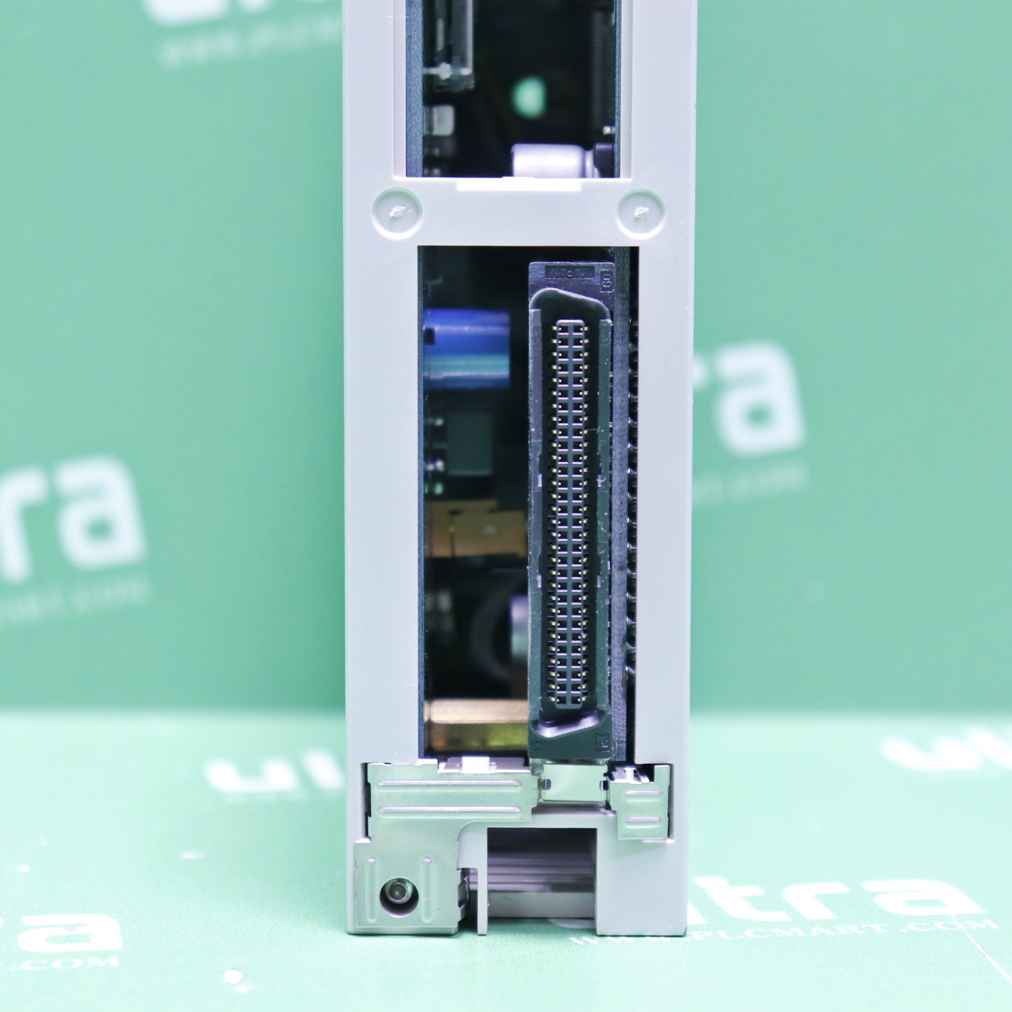 [미사용] CS1W-V680C12 OMRON 피엘씨