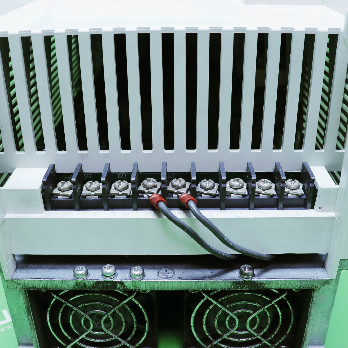 [중고] MR-J2S-700A 미쯔비시 7KW AC SERVO DRIVE