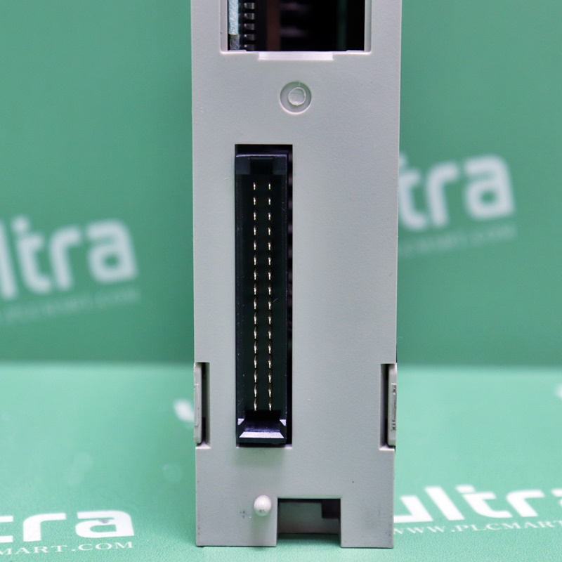 [중고] C200H-ID212 OMRON 피엘씨