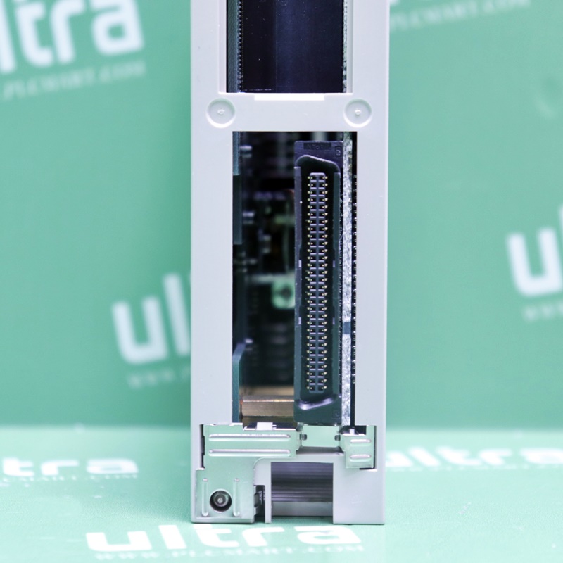 [중고] CS1W-SCU31-V1 OMRON 피엘씨