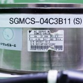 [중고] SGMCS-04C3B11 야스카와 모터+케이블