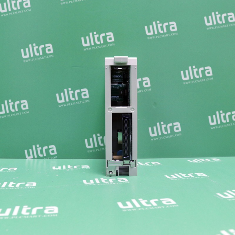 [중고] CS1D-ETN21D OMRON 피엘씨