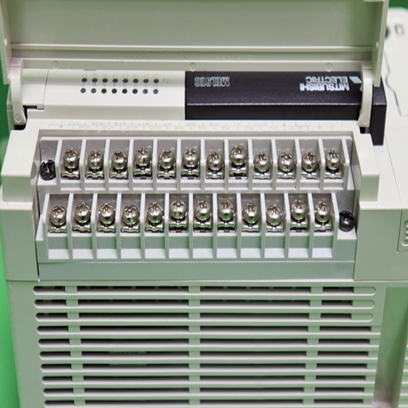 [중고] FX3U-32MT/ES-A 미쯔비씨 FX 피엘씨