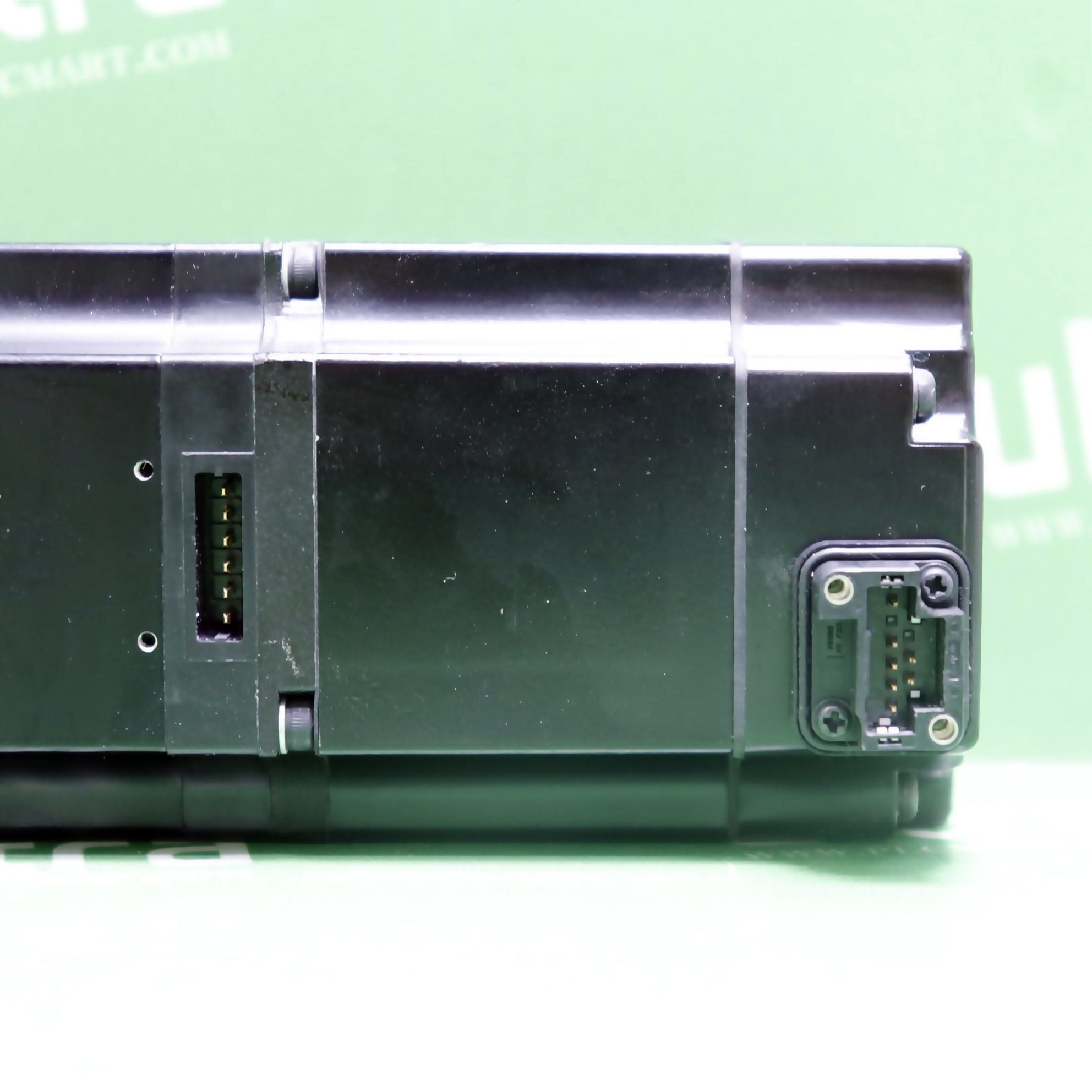 [중고] SGMAV-04ADA2C 야쓰까와 서보모터