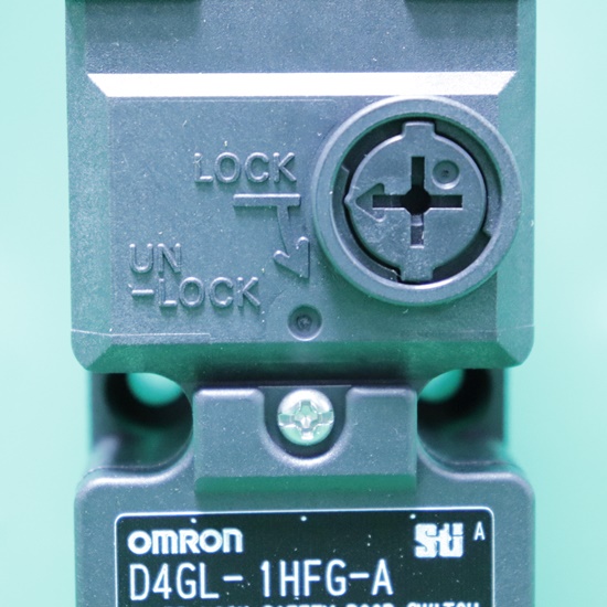 [신품] D4GL-1HFG-A 옴론 도어스위치