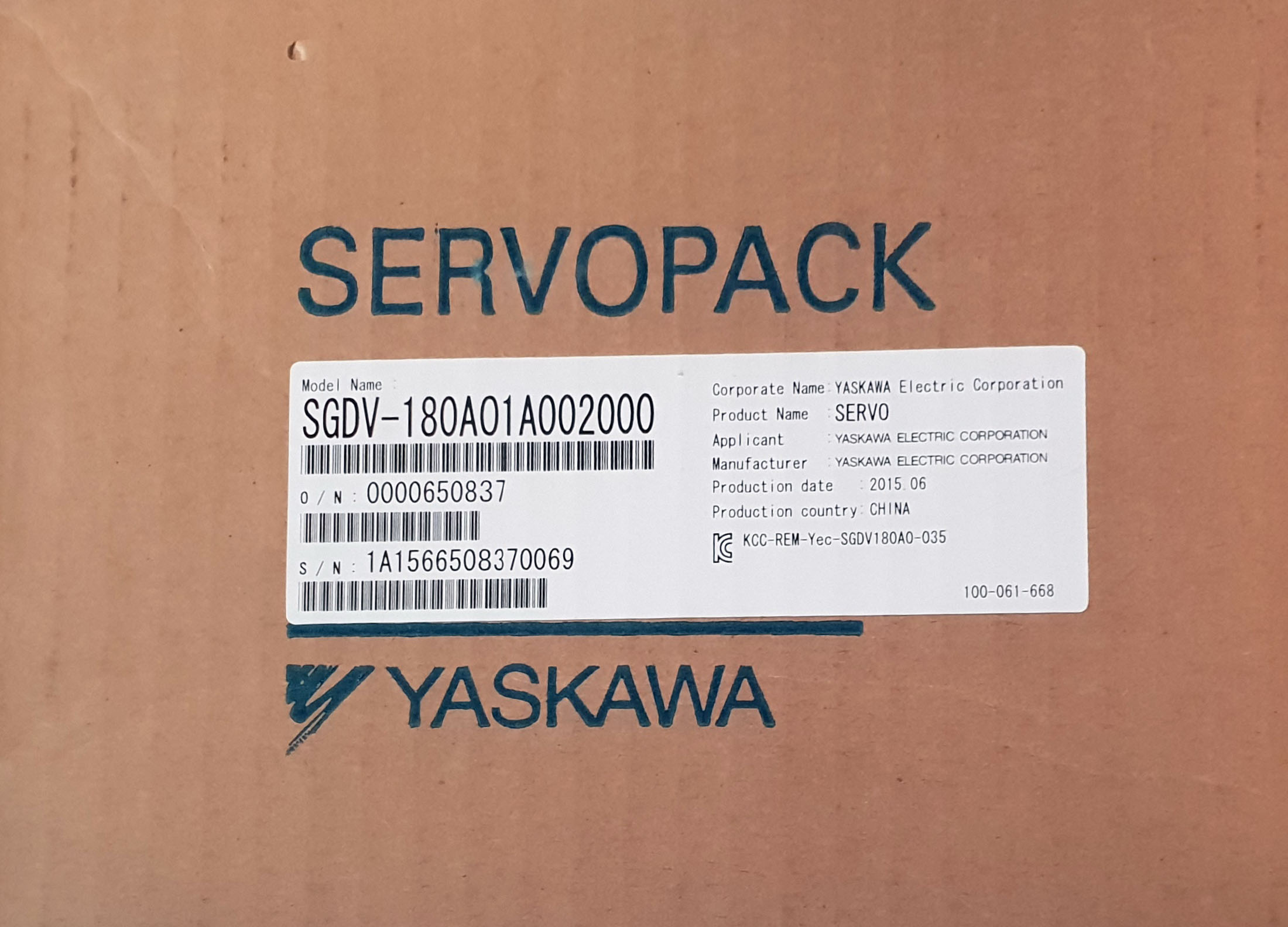 [신품] SGDV-180A01A002000 야스카와 서보팩