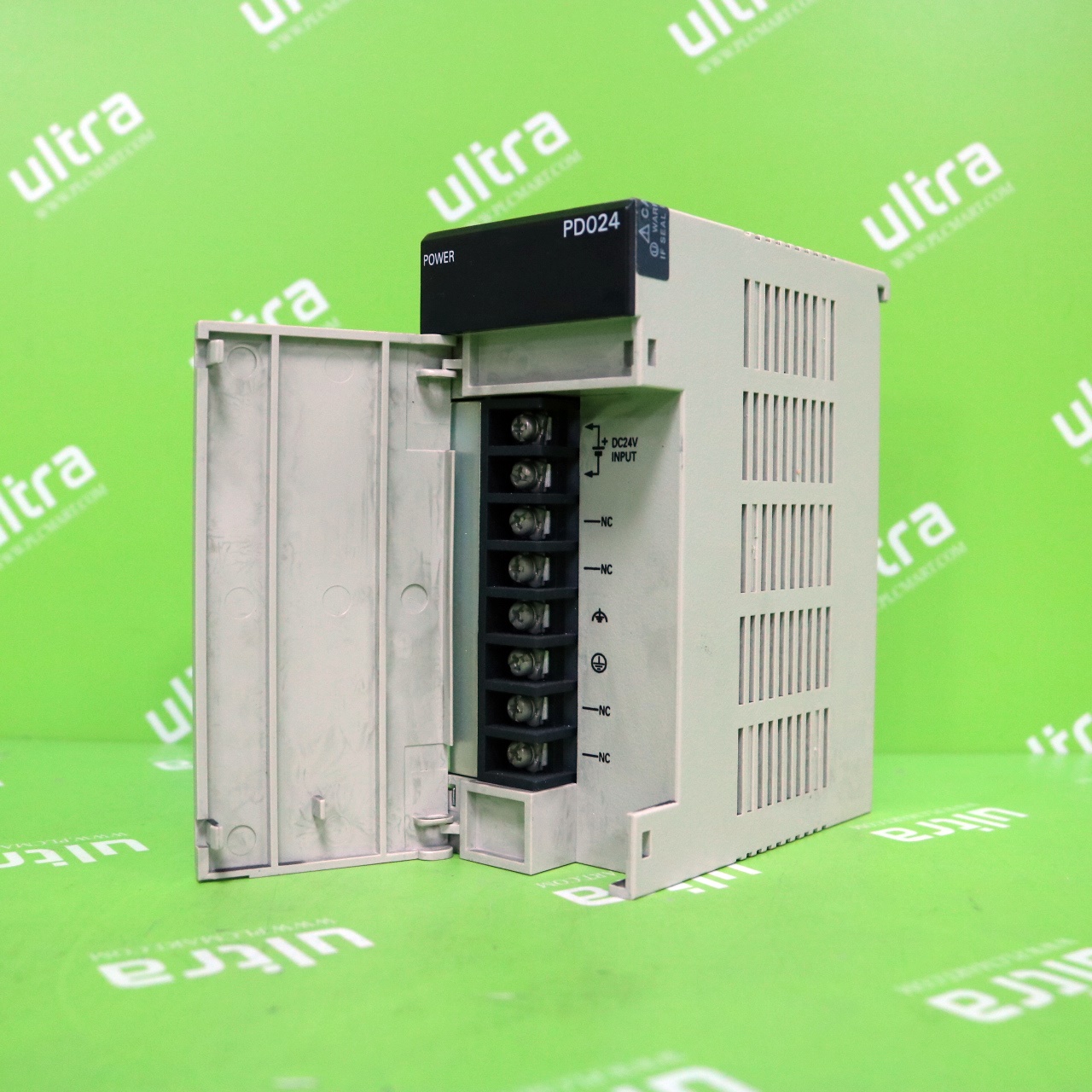 [중고] C200HW-PD024 옴론 PLC 모듈