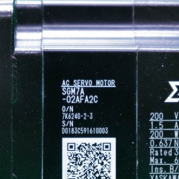 [중고] SGM7A-02AFA2C 야스카와 0.2kW 서보모터