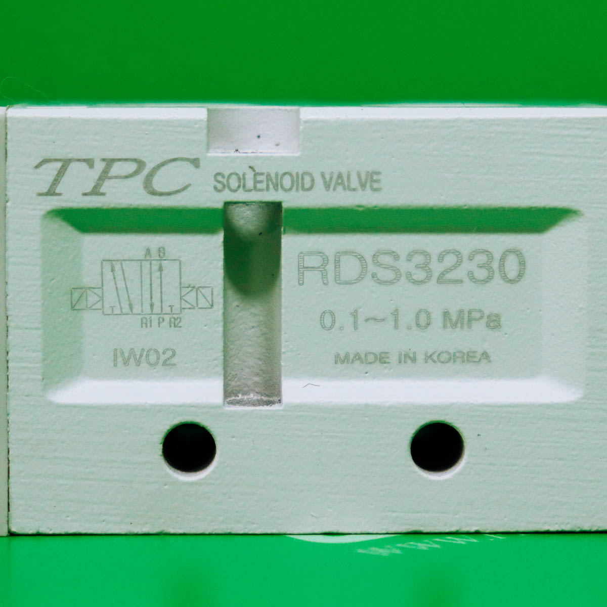 [중고] RDS3230-5G-02 TPC 탄성체 Seal 3포트 Pilot형 솔레노이드 밸브