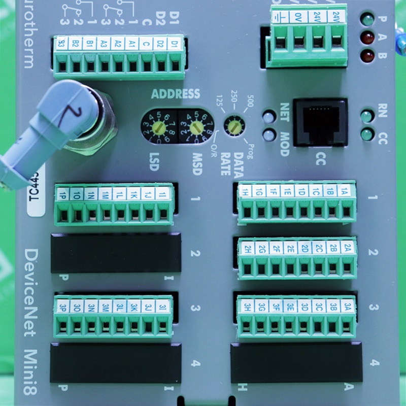 [중고} MINI8/8LP/OPRG/VL/DNETM12/C/TC8/TC4/DO8/XXX/STD/250 Eurotherm 루프 컨트롤러