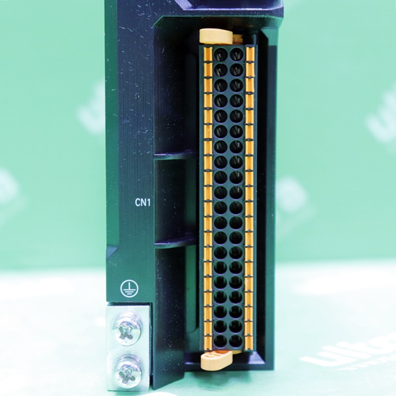 [중고] R88D-1SN01H-ECT OMRON EtherCAT 통신 내장형 AC 서보 드라이버