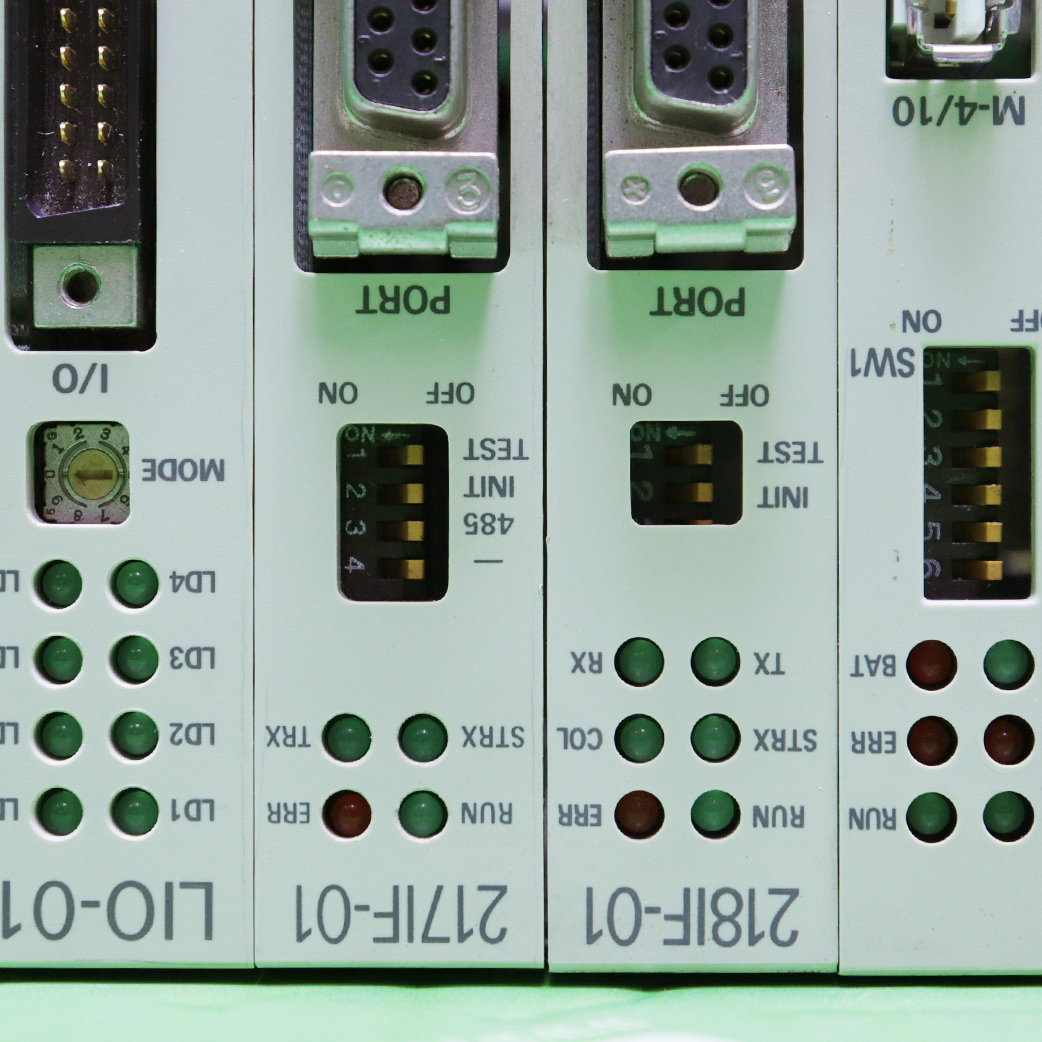 [중고] JEPMC-MP2300 야스카와 PLC
