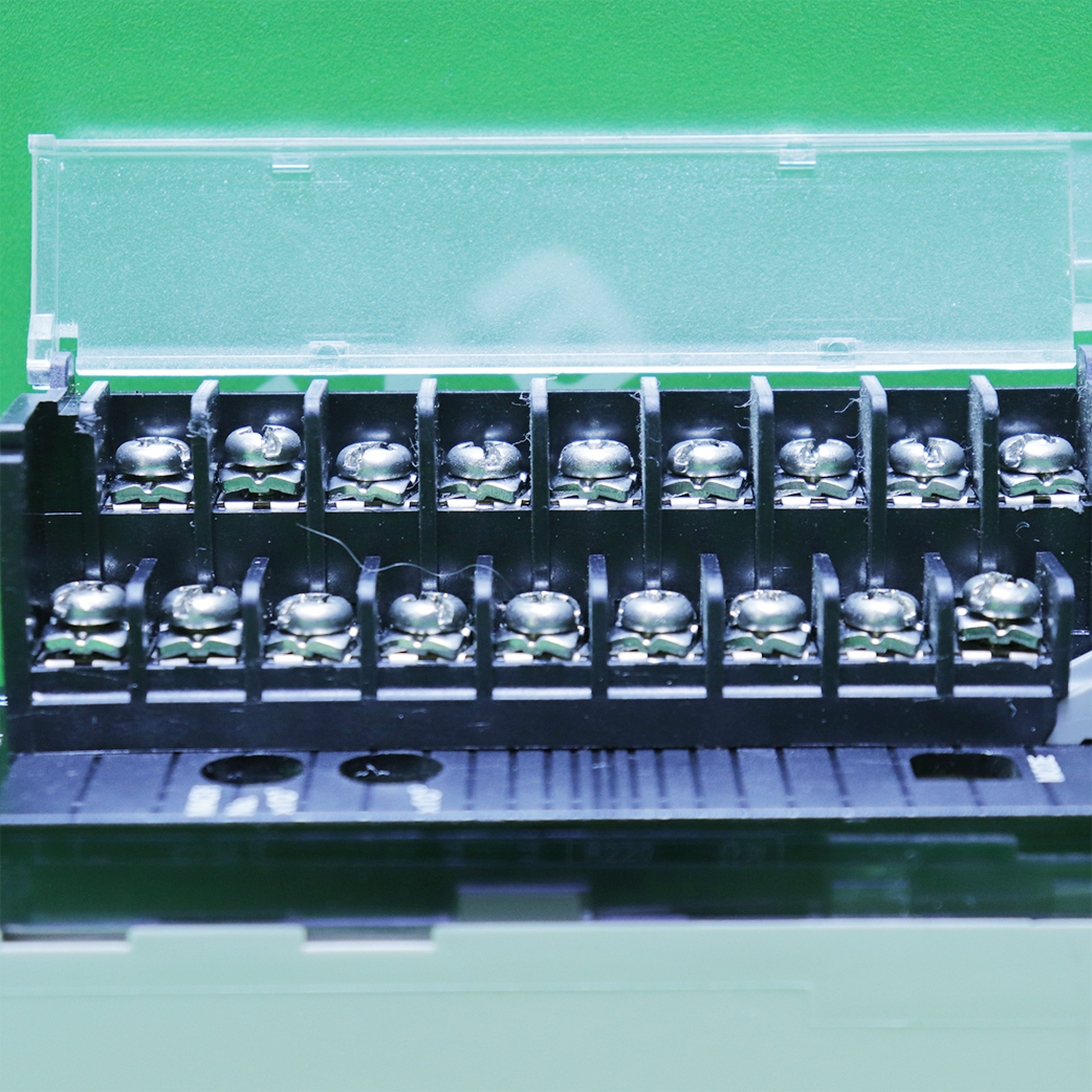 [중고] CJ1W-DA041 옴론 PLC I/O Module