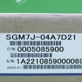 [신품] SGM7J-04A7D21 야스카와 400W 서보모터