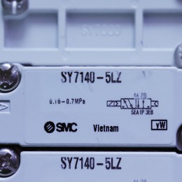 [중고] SY7140-5LZ 6연 + DUMMY 2연 8포트 베이스 SMC