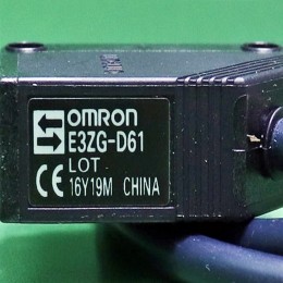 [중고] E3ZG-D61 OMRON 엠프 내장형 소형 광전 센서