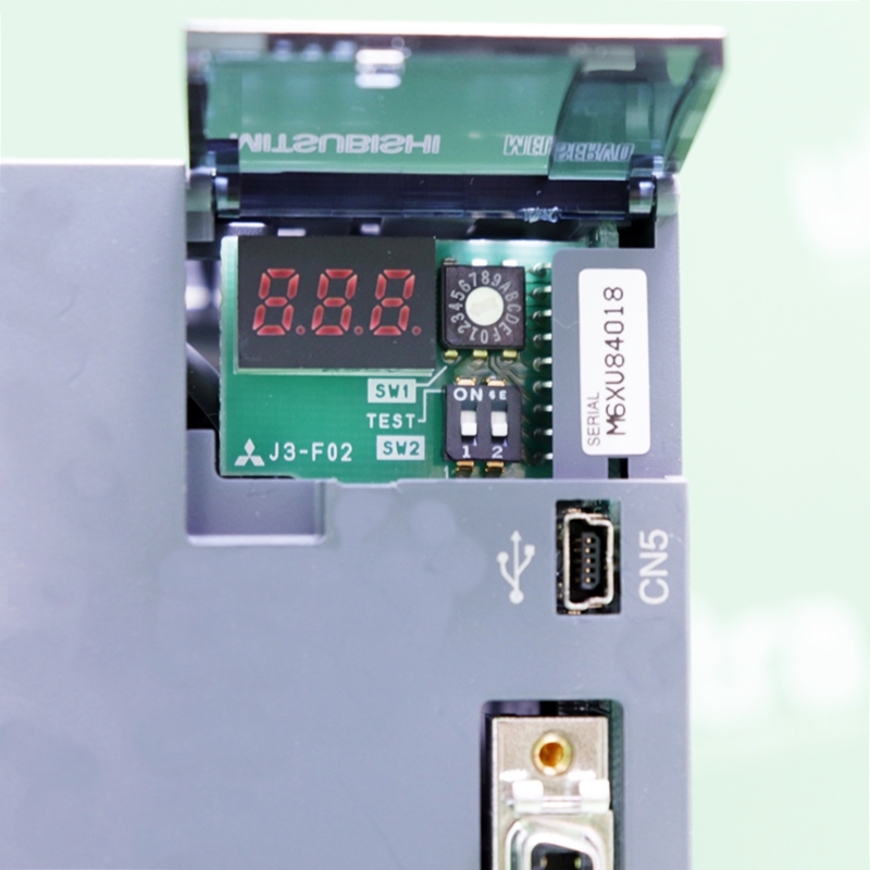 [중고] MR-J3-200B-RJ004U503 미쯔비시 2kw 서보 드라이버