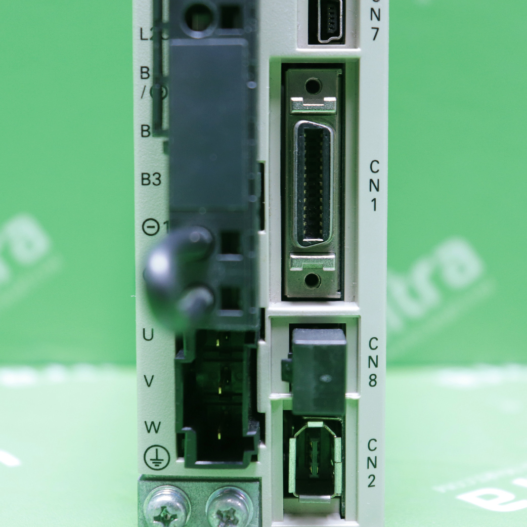 [중고] SGDV-R90A11A 야스까와 100W 서보드라이브