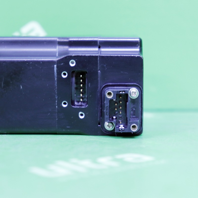 [중고] SGM7J-01AFD21 야스카와 0.1kw 서보모터