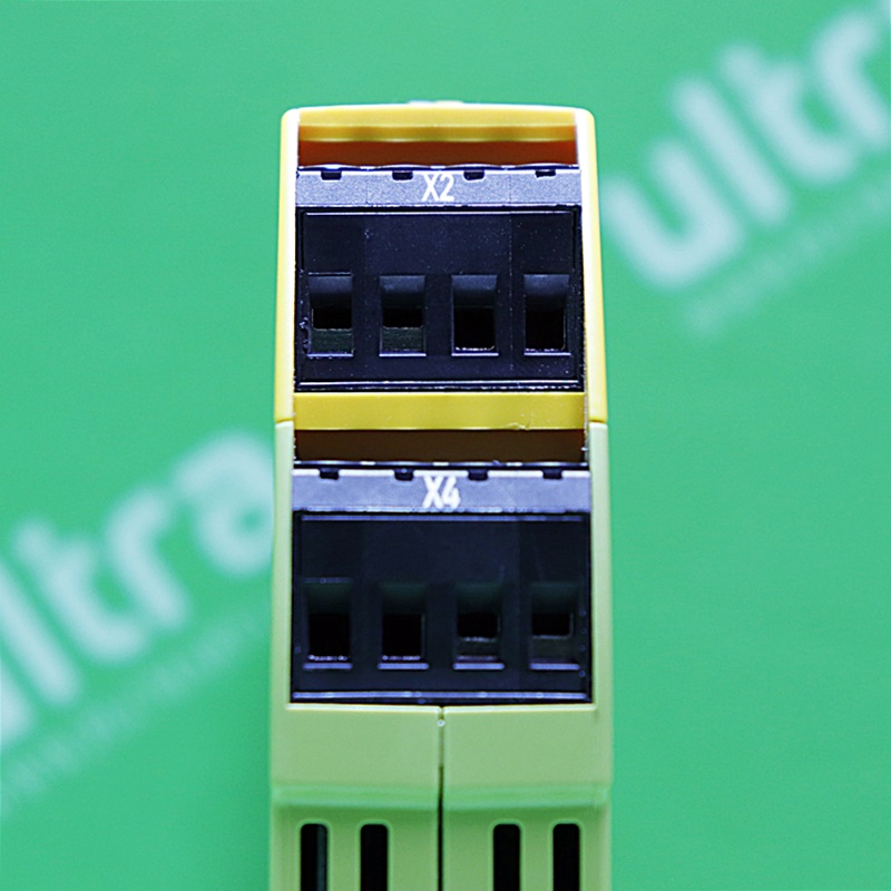 [중고] PNOZ m EF 8DI4DO PILZ Safe I/O Module