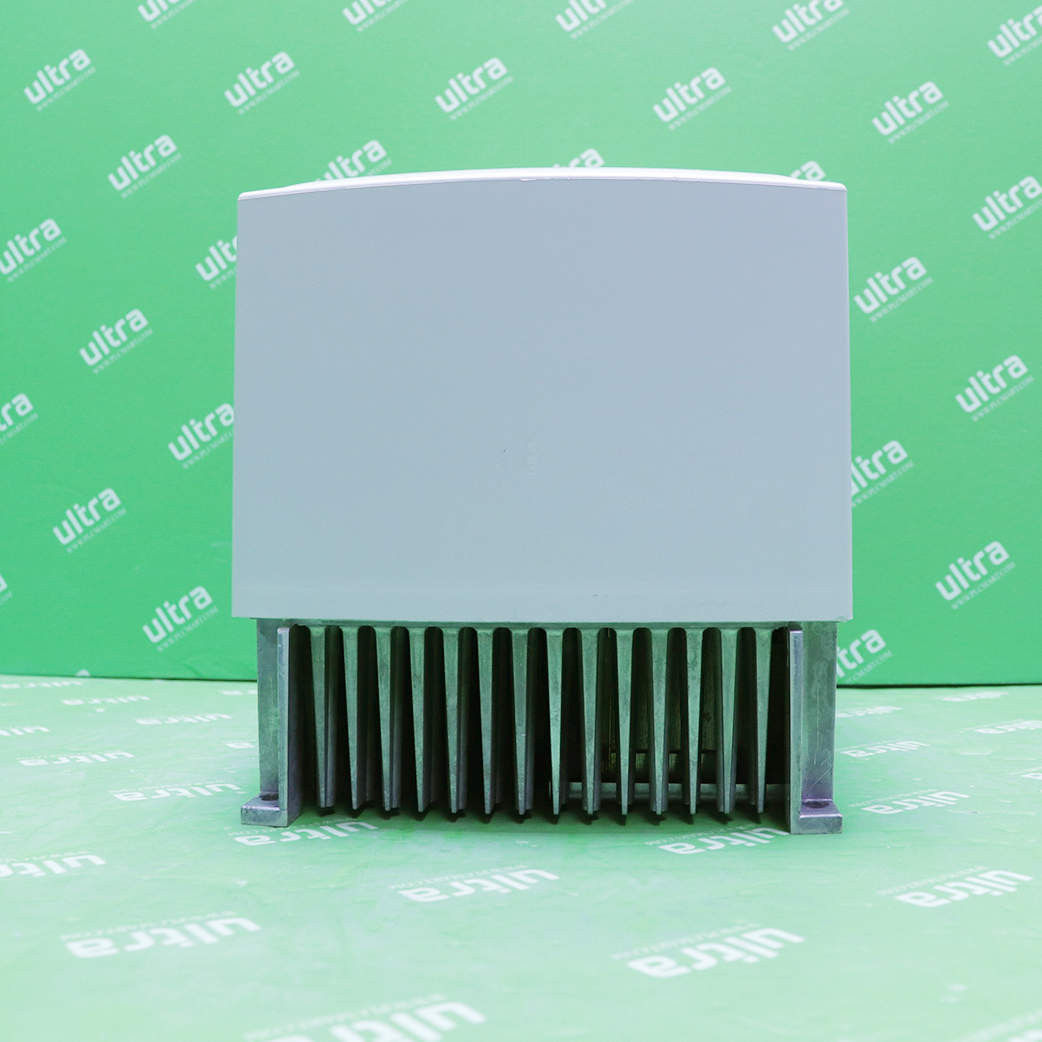 [중고] SV0075iS7-2NOFD (로더 포함) LS 인버터 10마력 220V