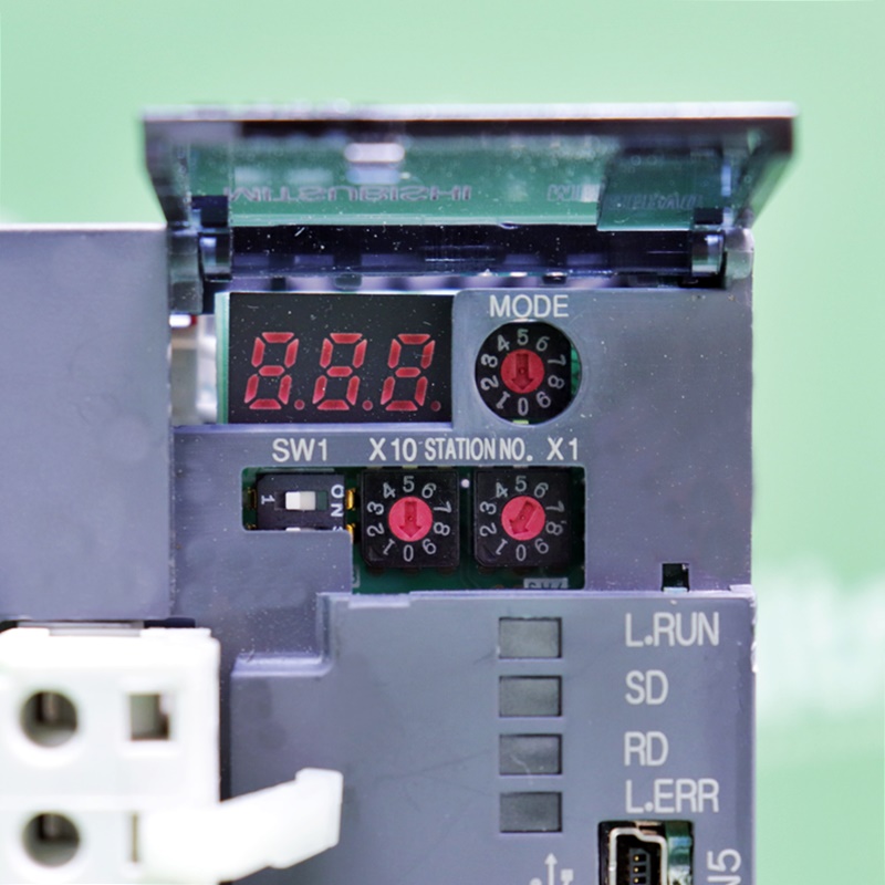 [중고] MR-J3-100T 미쓰비시 1kw AC 서보드라이브
