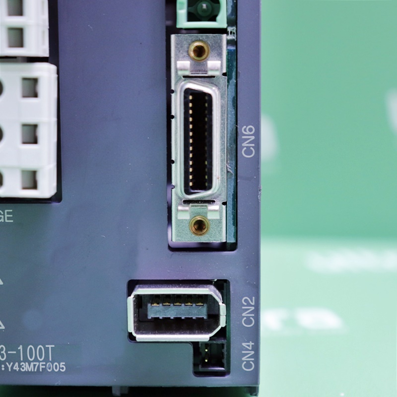 [중고] MR-J3-100T 미쓰비시 1kw AC 서보드라이브