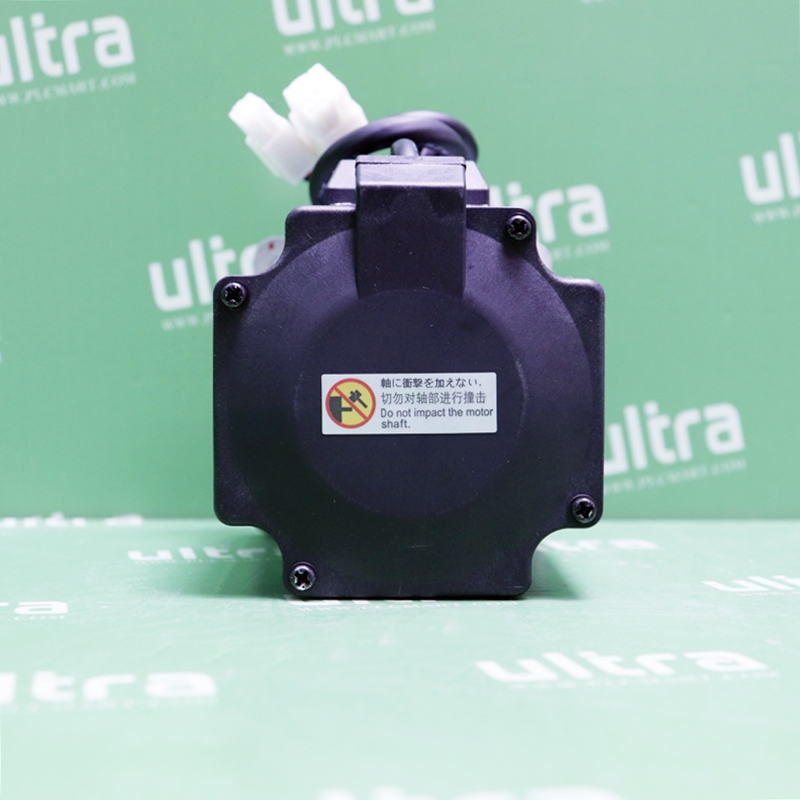 [중고] MSMF082L1S2 파나소닉 750W 서보모터 저관성 리드선 타입